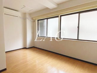【居間・リビング】 | DRホームズ都立大学 | 洋室のお部屋です。