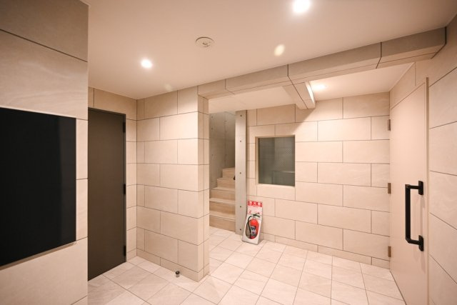 Ｔｈｅ　Ｒｅｓｉｄｅｎｃｅ　Ｎｉｈｏｎｂａｓｈｉのエントランス