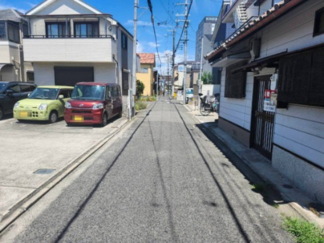 高石市羽衣１丁目土地の前面道路含む現地写真