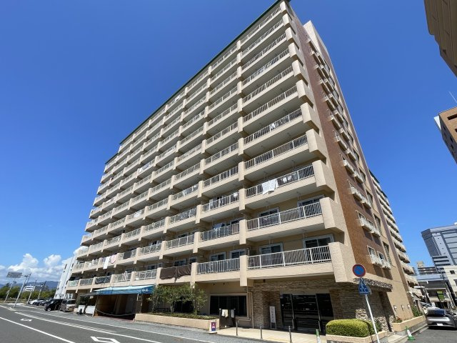 ヴェルポート広島の外観|通勤・通学のアクセス快適♪「広島みなと公園」まで徒歩3分の穏やかな住環境です