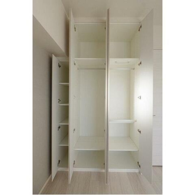 【内装】 | ルフォンプログレ品川大井 | クローゼットです