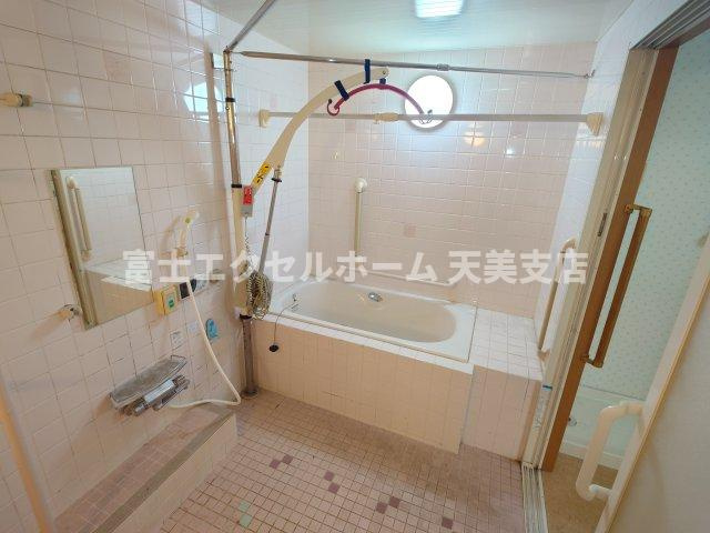 コーポラス清水丘の浴室