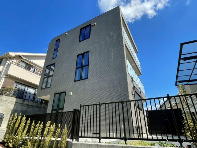 La Collina 新宿中落合の外観|★高台立地です★