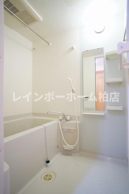 【仲介手数料：50％OFF】対象物件！の浴室|追い焚き機能・浴室乾燥機があります