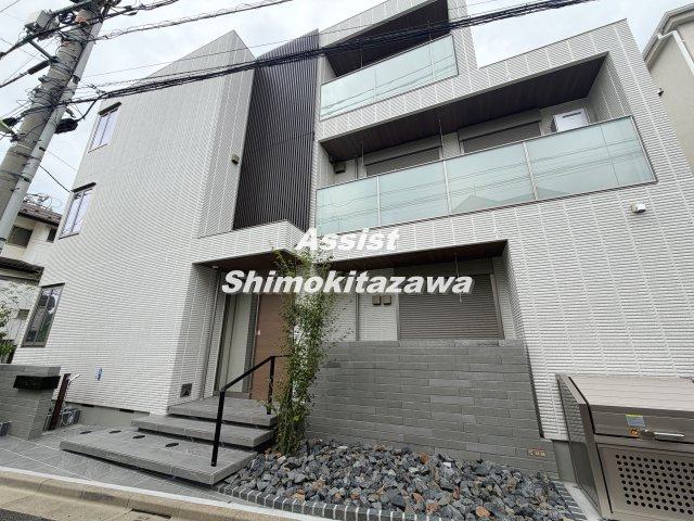 上北沢１丁目へーベルメゾンのエントランス