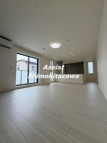 上北沢1丁目ヘーベルメゾンの居間・リビング