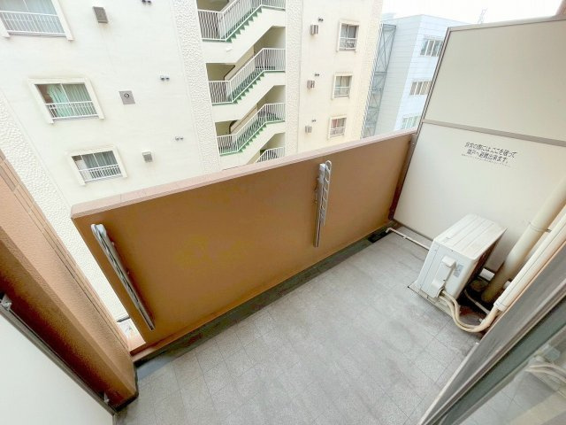 エトワール新大阪のバルコニー