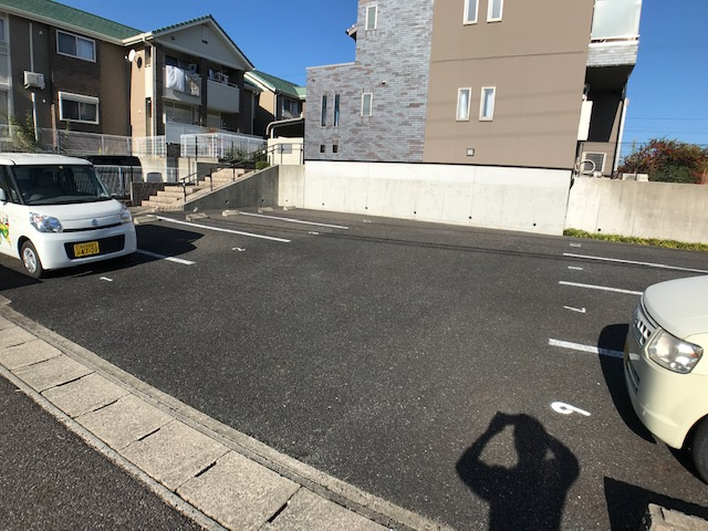 グランコートⅡの駐車場