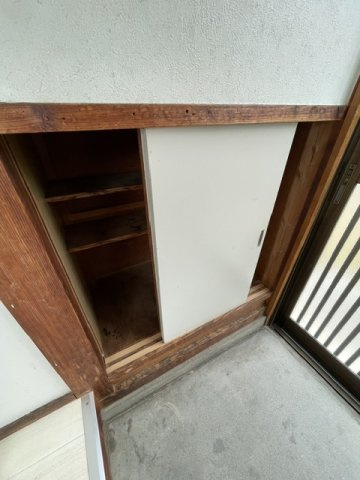 本内貸家の収納