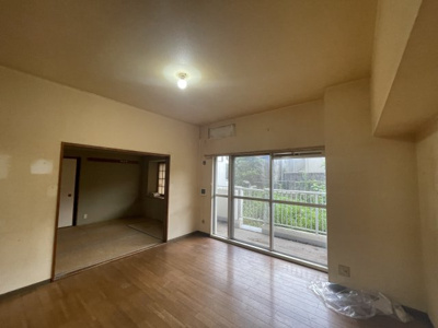 【居間・リビング】 | ダイアパレス小川　中古マンション
