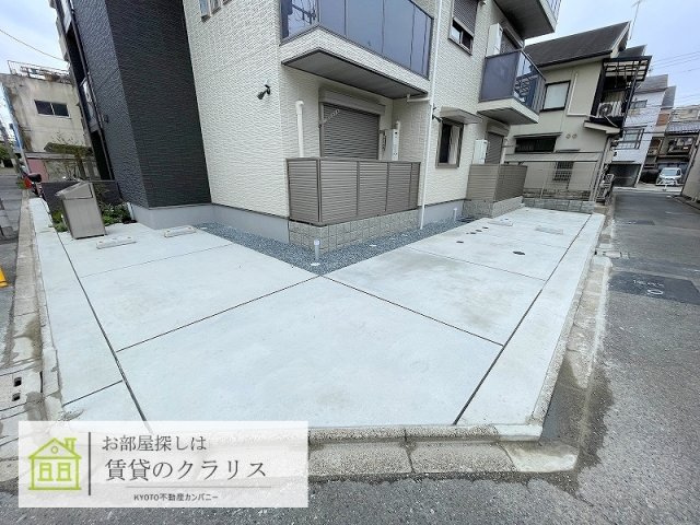 クローネ西院