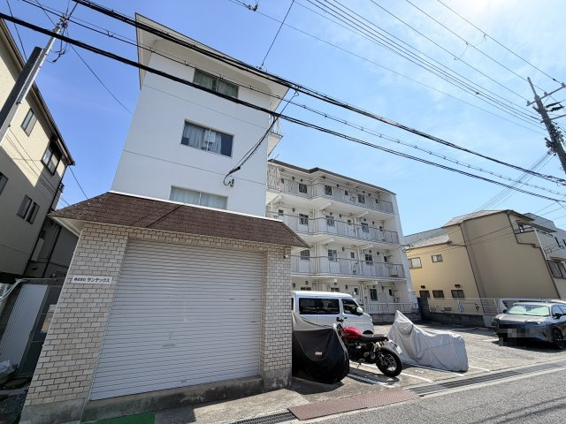 シルバーハイツ大石の外観