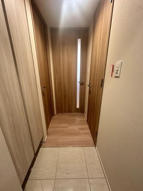 ＫＯＭＡＢＡ　ＷＥＳＴの玄関