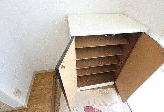 フレグランス坂下ＡＢの玄関