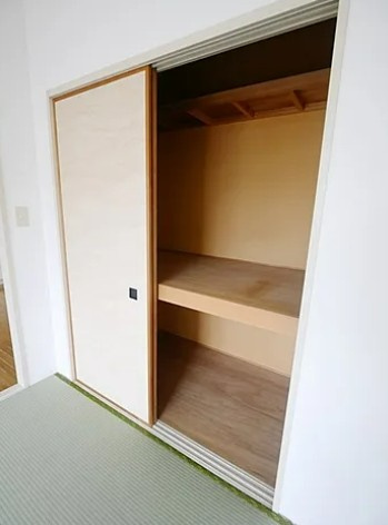 フレグランス坂下ＡＢの収納