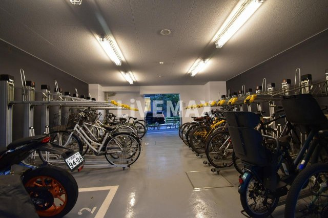 【駐車場】市谷仲之町　ビューアパートメント 