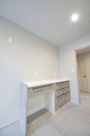 屋代三丁目の収納|カップボードも標準装備です