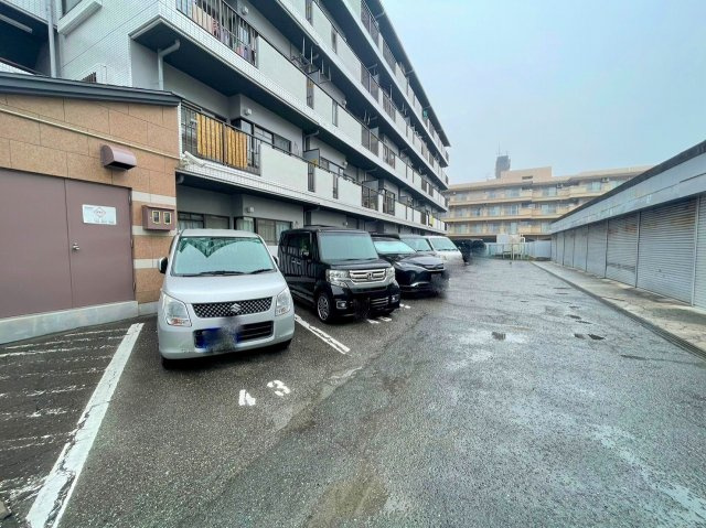 第2グランドハイツ太田の駐車場