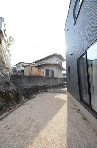 五月が丘四丁目の庭|広い庭スペース有