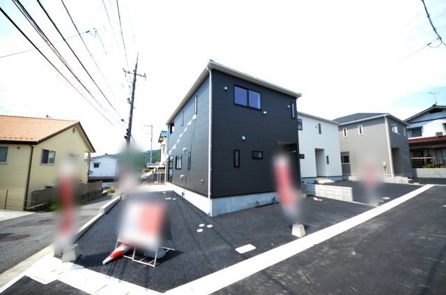 中山新町一丁目の外観|敷地広々43坪
駐車2台可能です