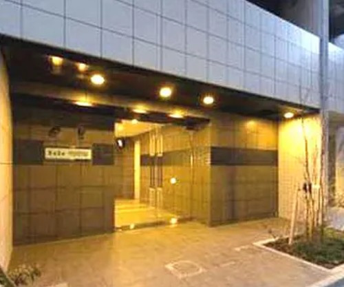 墨田区向島３丁目の賃貸マンションのエントランス