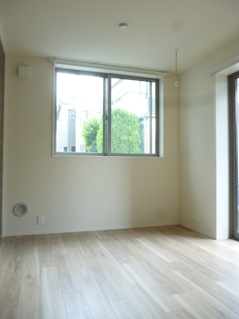 リヴァーレ北池袋の居間・リビング|★キレイなフローリングのお部屋です★
