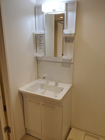 リブリ・TKグレイスビルⅢの独立洗面台