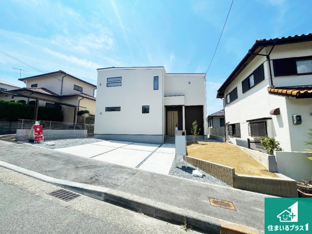 神戸市垂水区桃山台　第10期　新築一戸建ての外観|安心の10年保証！外観を美しく保ち、雨水で汚れを落とします！気になることがありましたら、お気軽にお問い合わせください！