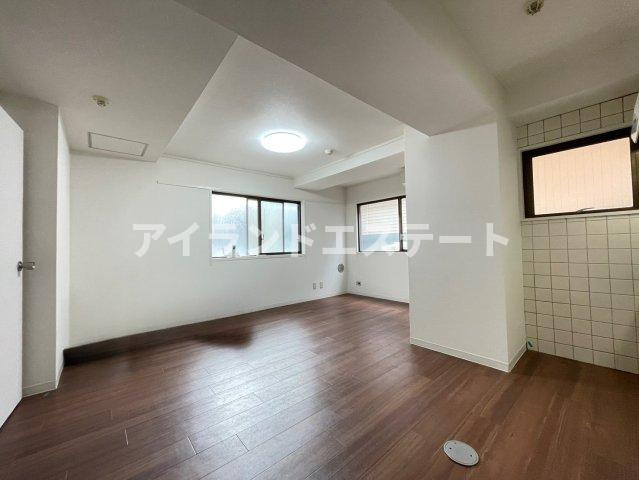ライオンズマンション太子堂秋栄　室内洗濯機置場　角部屋の内装