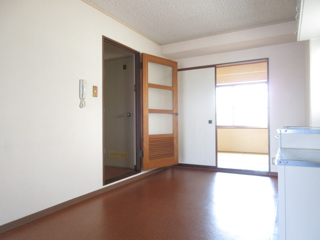 【居間・リビング】 | マンショングルンヴァルト | 同型タイプ