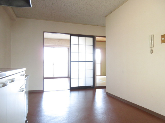 【居間・リビング】 | マンショングルンヴァルト | 同型タイプ