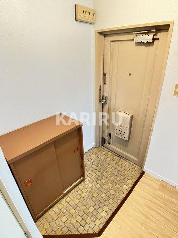 シャンポール関目の玄関
