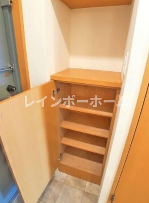 ラシィーヌ吹割の玄関