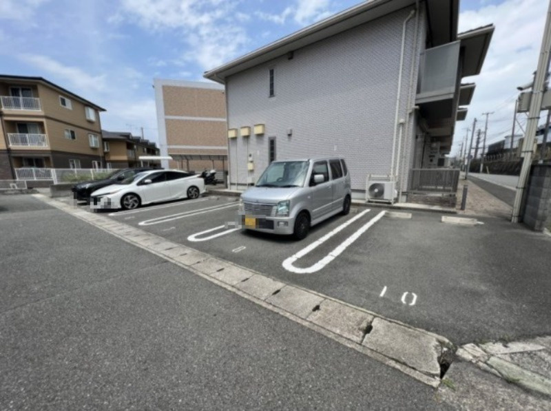 ハイツフローラ南の駐車場|ハイツフローラ南