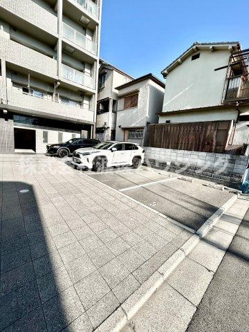 Lexella西吹田の駐車場
