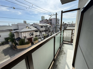 【バルコニー】 | 尼崎市武庫川町２丁目中古テラスハウス | ３階バルコニーです♪南向きで陽当たり良好です！！