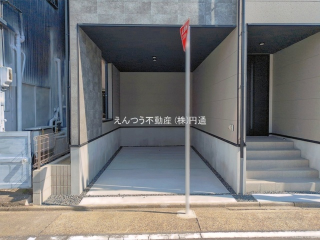 ケイアイグレイス中島新町1期の駐車場