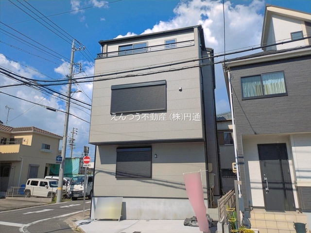 ケイアイグレイス中島新町1期の前面道路含む現地写真
