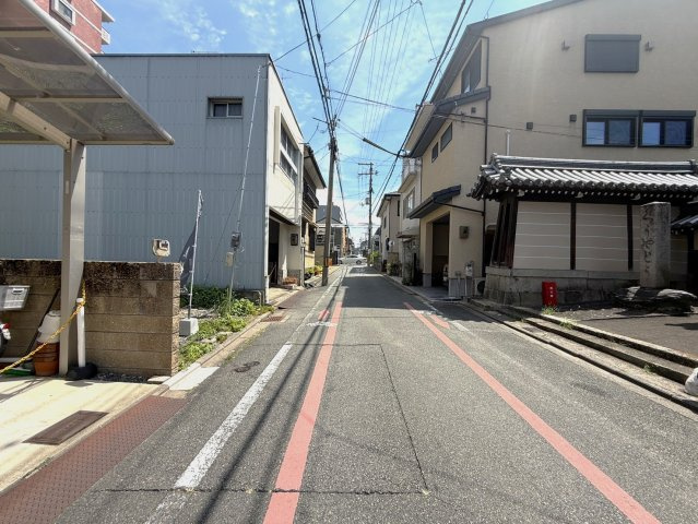 亀屋町【条件付】の前面道路含む現地写真