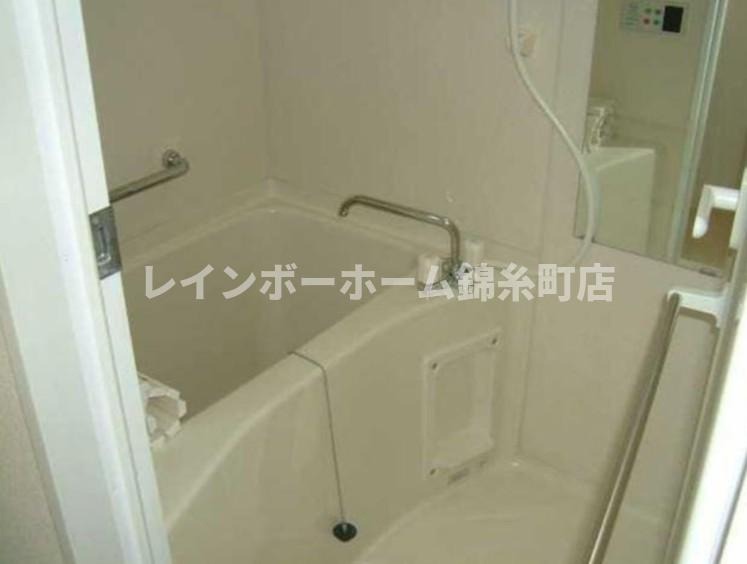 アーバイル両国の浴室