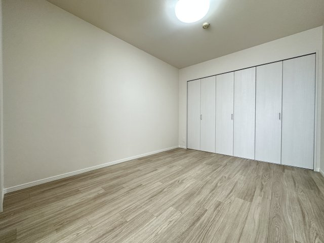 西神中央ウエステージ参番館の洋室