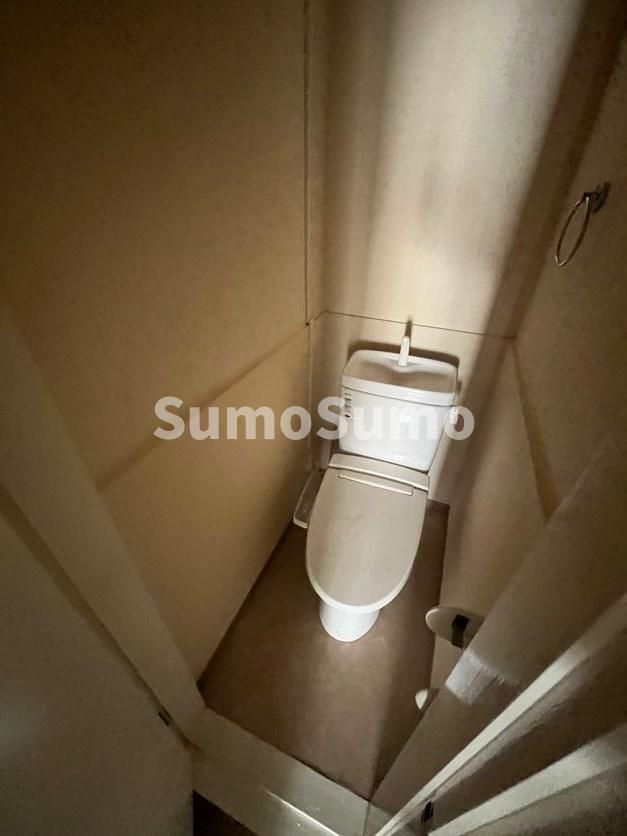 サンビルダー湊川のトイレ|コンパクトで使いやすいトイレです