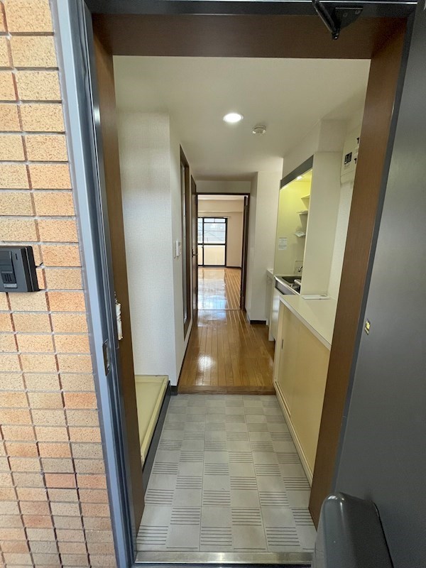 CASA　A-1の玄関