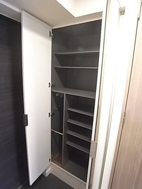 プレサンス神戸キュリオの収納