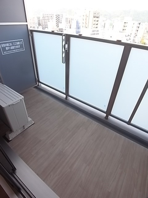 プレサンス神戸キュリオのバルコニー