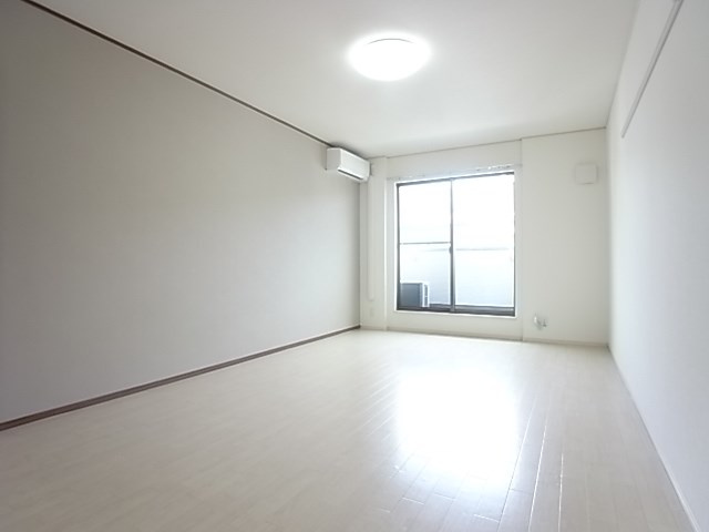ラフィーネ神戸North Wingの居間・リビング