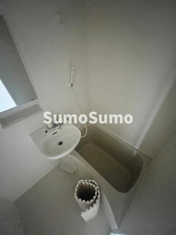 西原コーポの浴室|日々の疲れを癒すお風呂付です