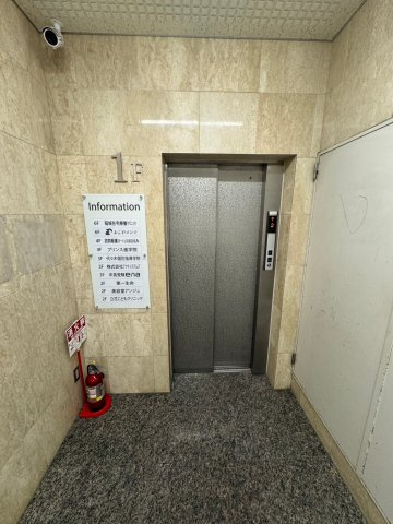 オークプラザのエントランス