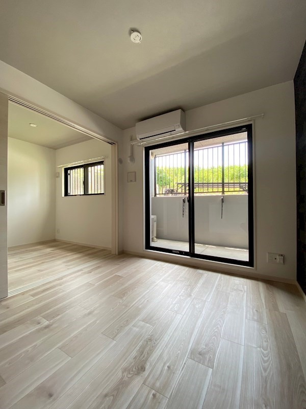 MODERN PALAZZO 平尾pathの居間・リビング