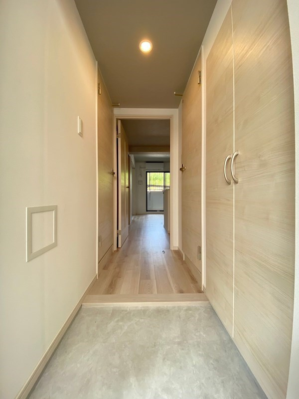MODERN PALAZZO 平尾pathの玄関